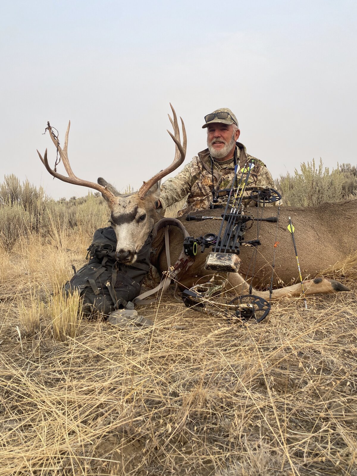 HRO Trophy Mule Deer — Bow Hunt