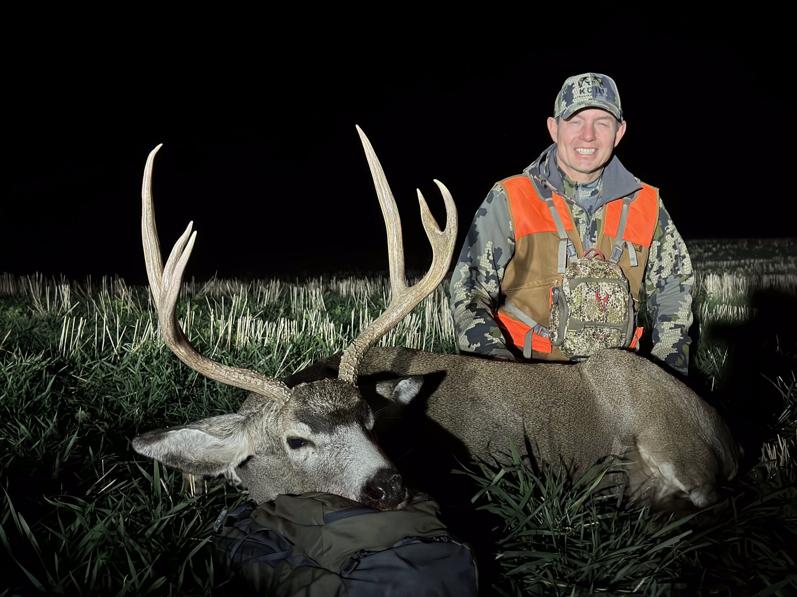 Trophy Mule Deer — Night Hunt