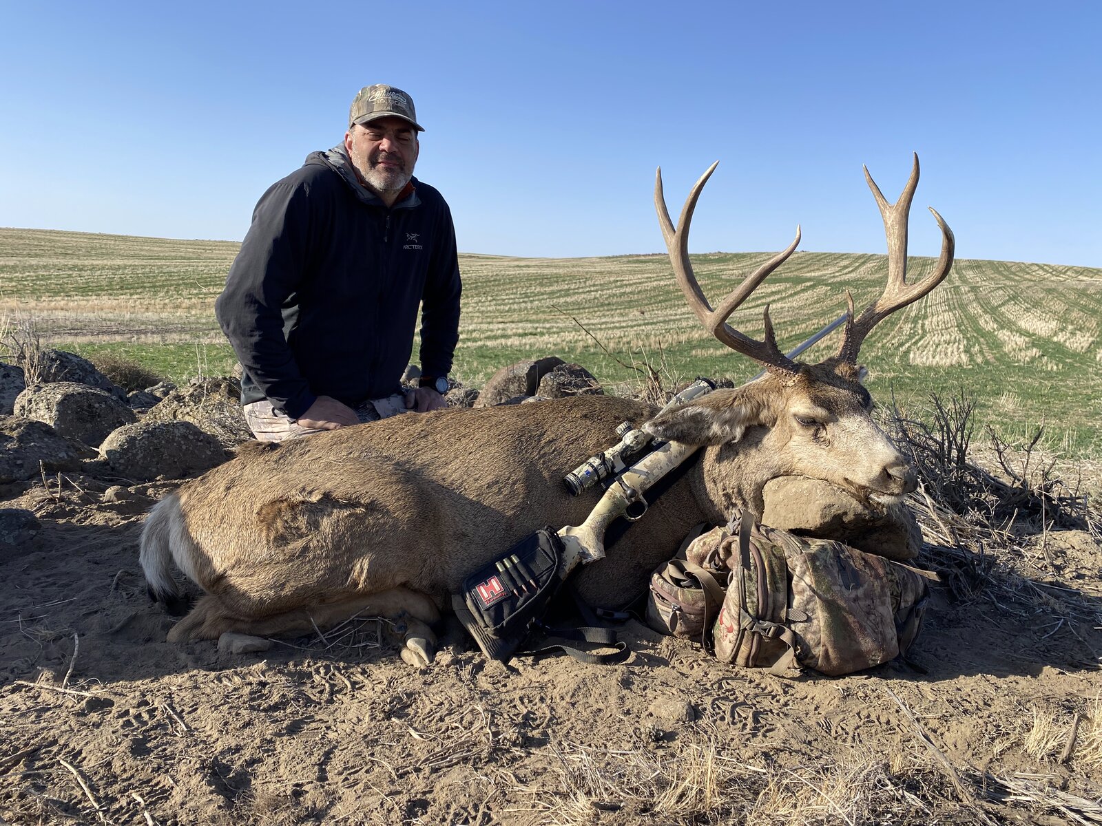 Trophy Mule Deer — HRO Guided Hunt